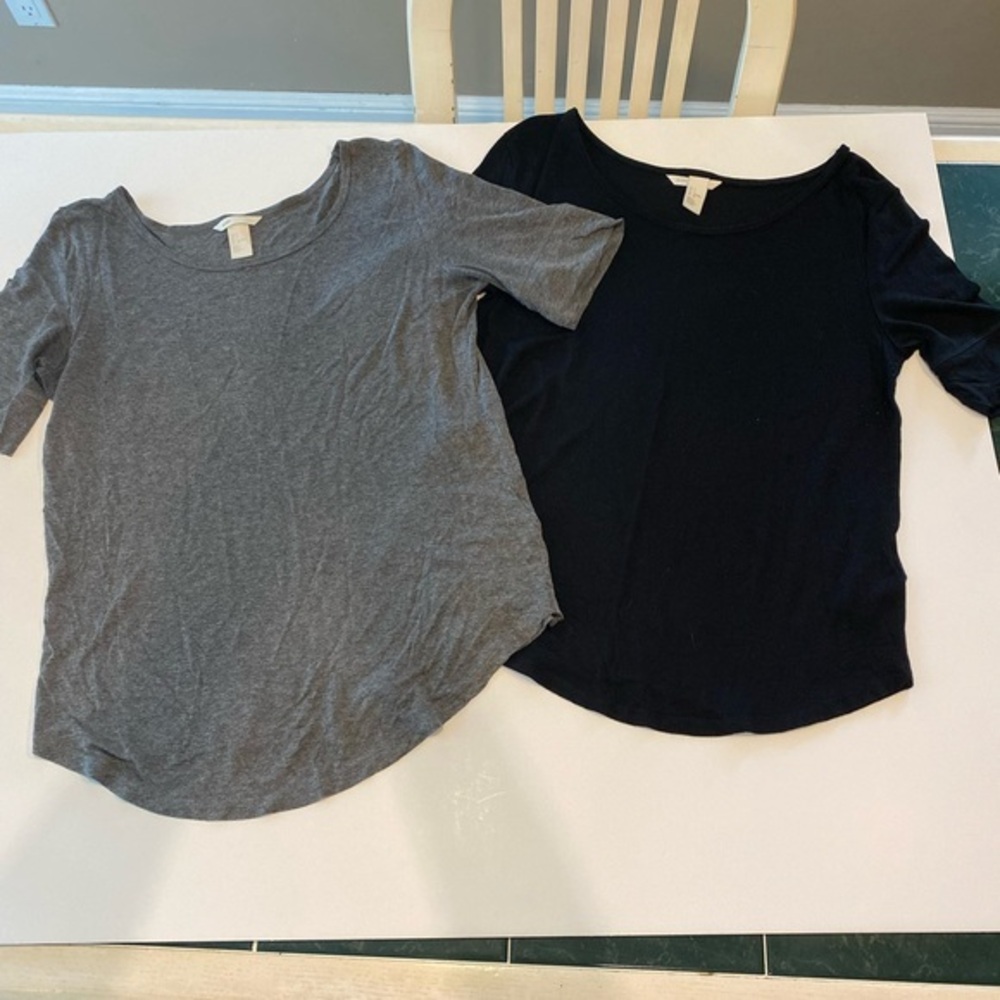H&M BASIC SHORT SLEEVE TEES IN BLACK & GRAY SIZE SMALL